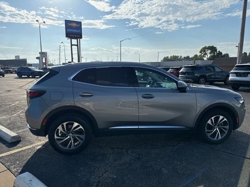 Used 2023 Buick Envision Essence image 8