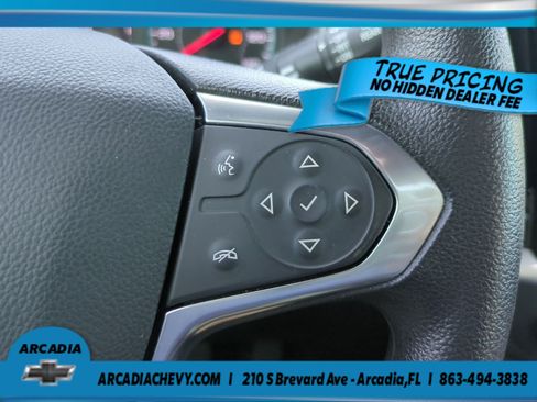 Used 2023 Chevrolet Traverse LS FWD image 24