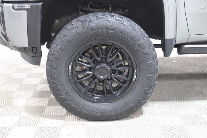 Used 2024 GMC Sierra 2500 Denali Ultimate AWD/4WD image 44