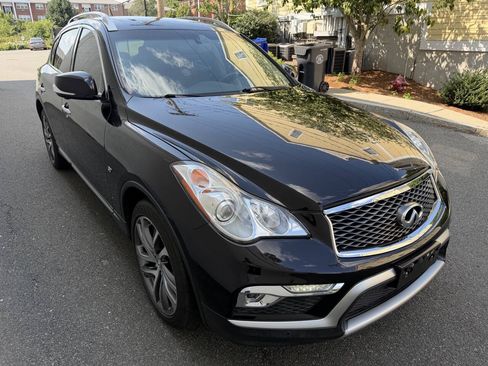 Used 2017 INFINITI QX50 AWD w/ Technology Package image 7