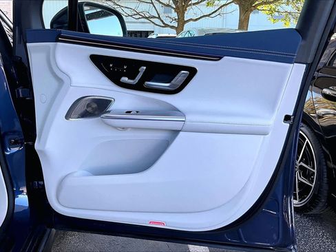 Certified 2024 Mercedes-Benz EQE 350+ 4MATIC SUV w/ AMG Line Exterior Package image 22