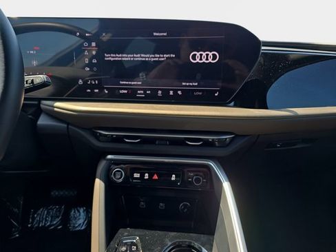 Used 2025 Audi Q5 Premium w/ Convenience Package AWD/4WD image 23