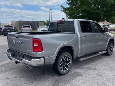 Used 2025 RAM 1500 Laramie AWD/4WD image 7