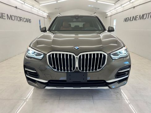 Used 2022 BMW X5 xDrive40i w/ Premium Package AWD/4WD image 2