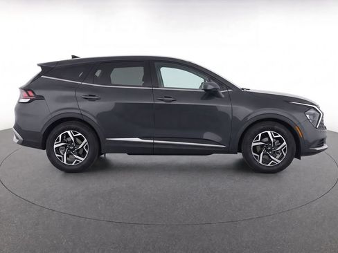 Used 2023 Kia Sportage LX FWD image 9