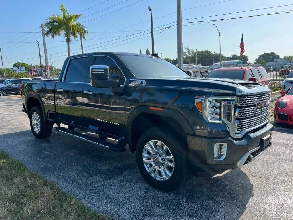 Used 2022 GMC Sierra 3500 Denali w/ Denali Ultimate Package AWD/4WD image 4
