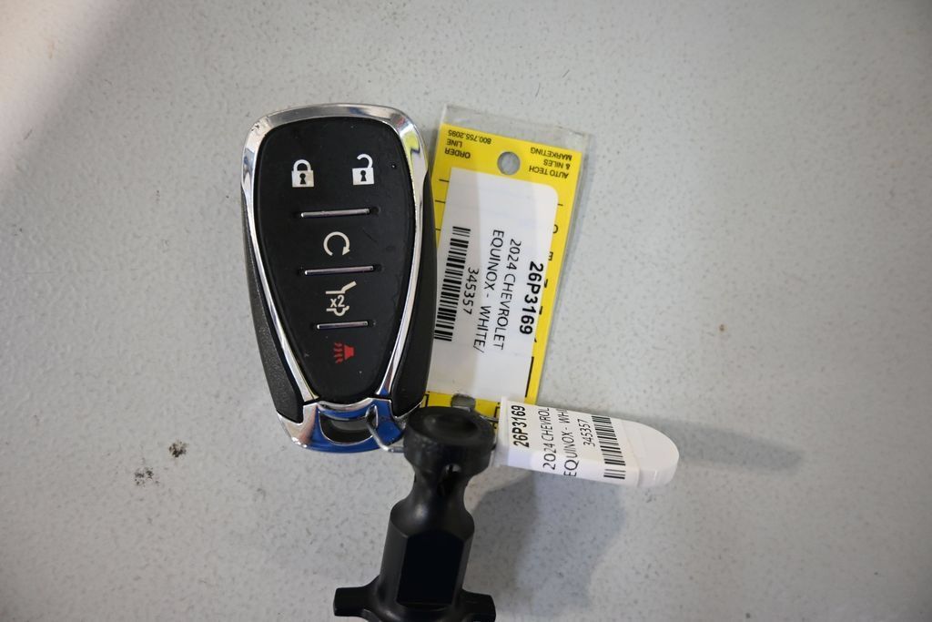 Used 2024 Chevrolet Equinox LT AWD/4WD image 9