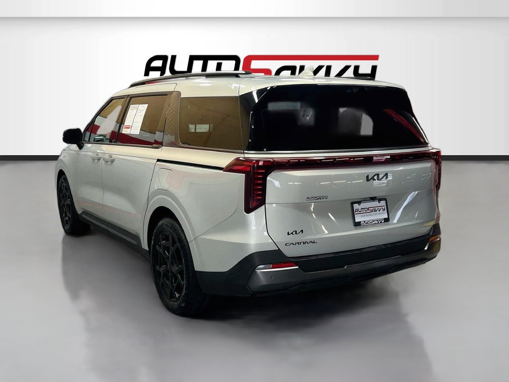Used 2025 Kia Carnival SX Prestige FWD image 5
