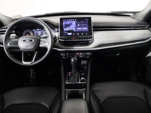 Used 2024 Jeep Compass Latitude AWD/4WD image 13