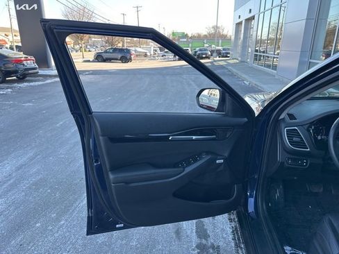 Used 2023 Kia Seltos SX image 29