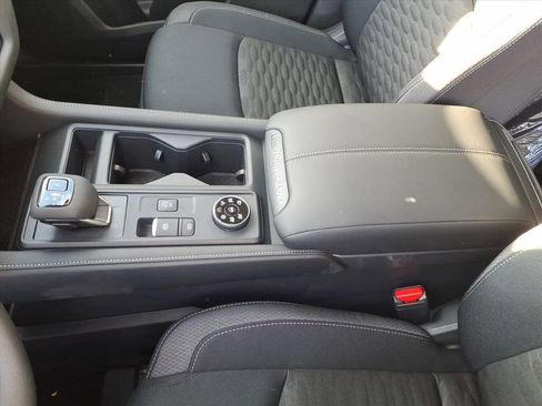 New 2025 Nissan Pathfinder S image 15