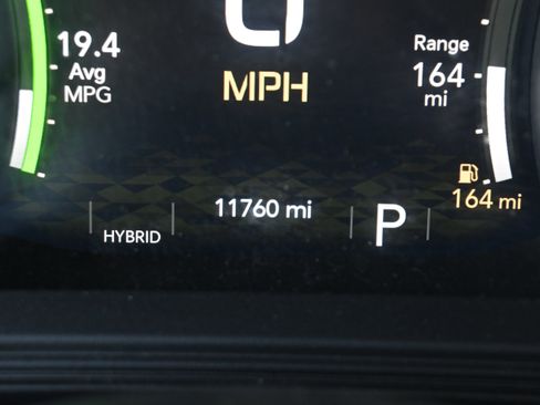 Used 2025 Jeep Wrangler Unlimited Sahara w/ Safety Group AWD/4WD image 21