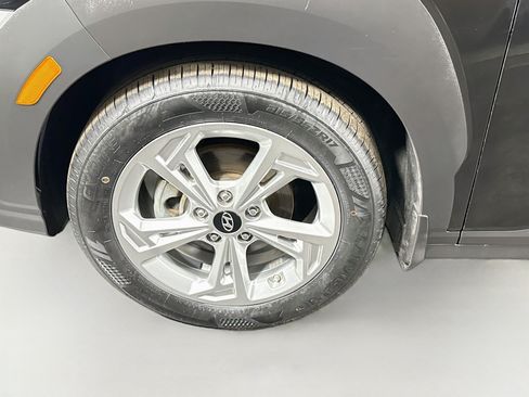 Used 2022 Hyundai Kona SEL FWD image 19