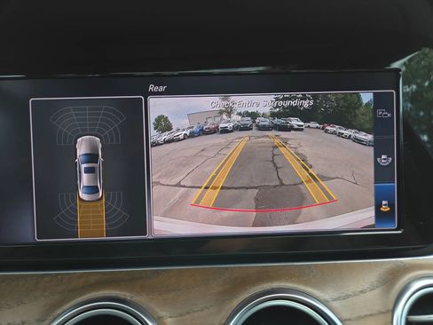 Used 2018 Mercedes-Benz E 300 image 37