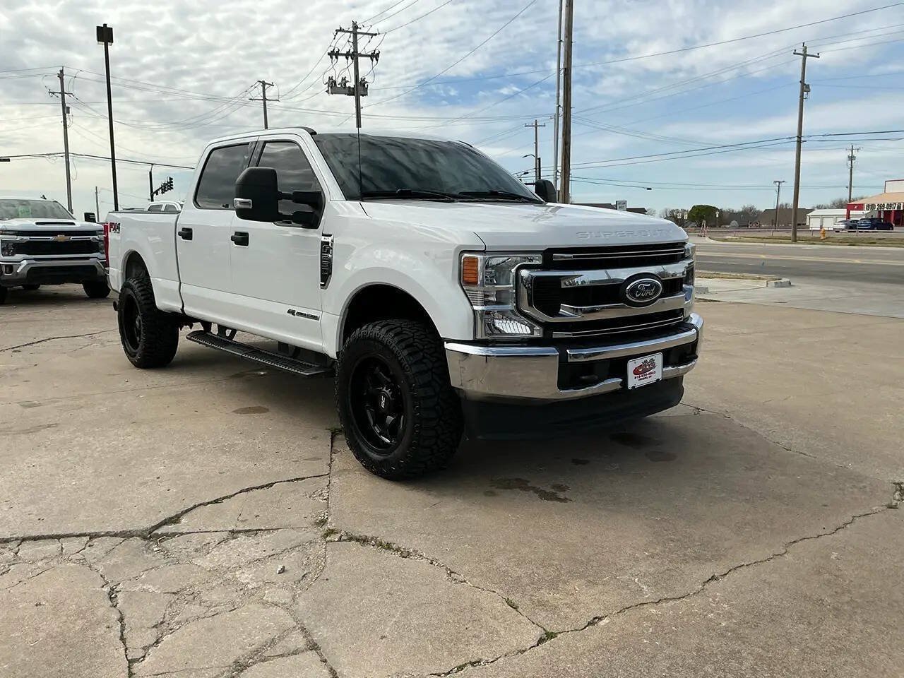 Used 2022 Ford F250 XLT w/ FX4 Off-Road Package AWD/4WD image 5