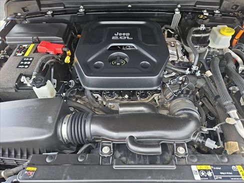 Used 2021 Jeep Wrangler Unlimited Sahara image 23