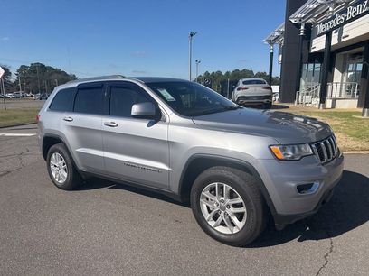 Used 2017 Jeep Grand Cherokee Laredo w/ Quick Order Package 2BE