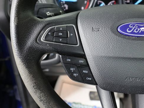 Used 2019 Ford Escape S image 32