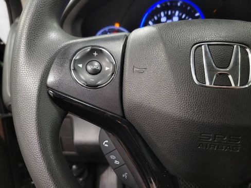Used 2022 Honda HR-V LX image 22