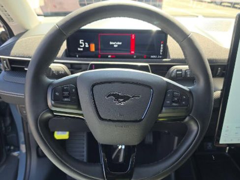 Used 2023 Ford Mustang Mach-E Premium RWD image 18
