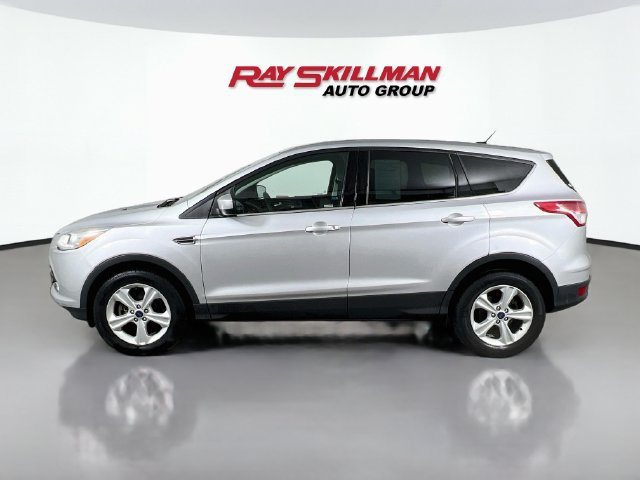 Used 2016 Ford Escape SE w/ SE Cold Weather Package AWD/4WD image 4