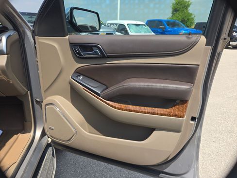 Used 2017 Chevrolet Tahoe Premier RWD image 26