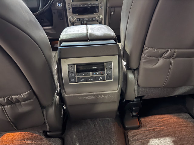 Used 2017 Lexus GX 460 Luxury w/ Preferred Accessory Package AWD/4WD image 21