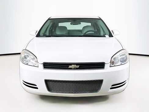 Used 2014 Chevrolet Impala Limited LS FWD image 2