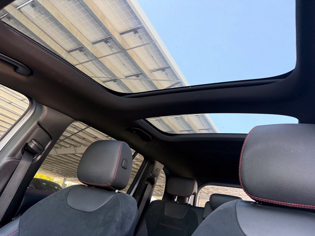 Used 2022 Mercedes-Benz GLB 250 image 6