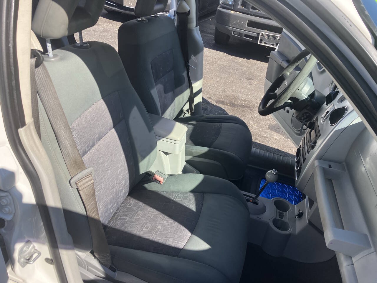 Used 2009 Chrysler PT Cruiser FWD image 25