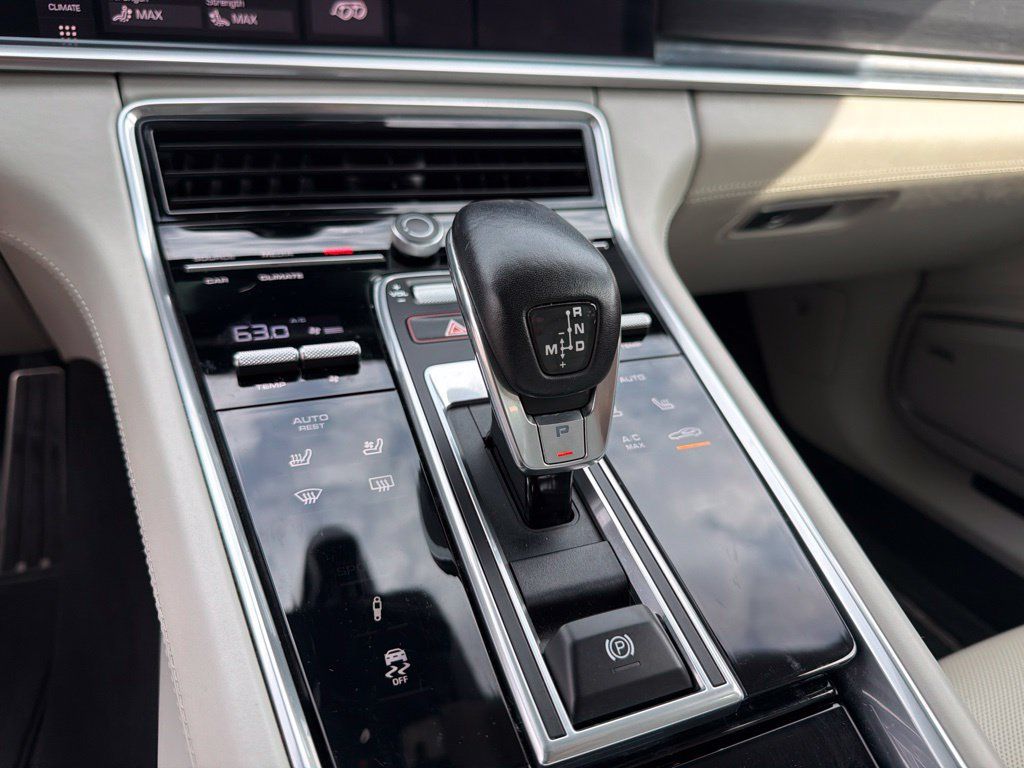 Used 2019 Porsche Panamera GTS AWD/4WD image 15