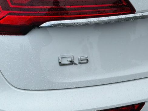 Used 2023 Audi Q5 2.0T Premium w/ Convenience Package AWD/4WD image 33
