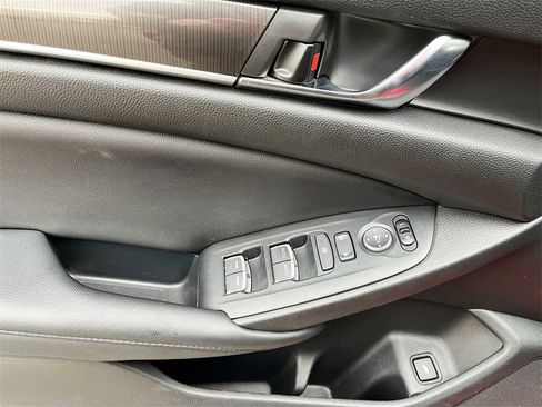 Used 2021 Honda Accord Sport Special Edition image 17