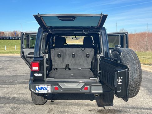 Used 2021 Jeep Wrangler Unlimited Sahara w/ Uconnect 4C Nav & Sound Group image 40