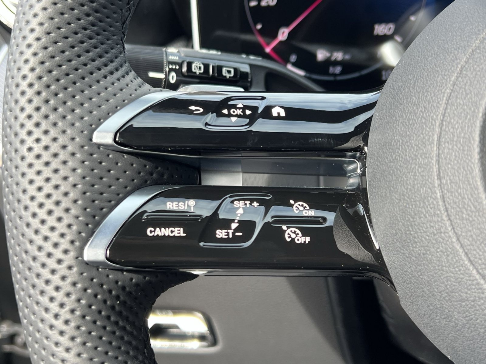 Certified 2026 Mercedes-Benz GLC 300 4MATIC image 30