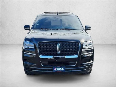 Used 2023 Lincoln Navigator L Reserve image 2
