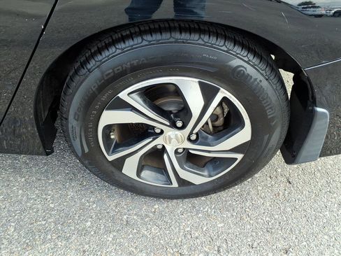 Used 2016 Honda Accord LX image 16