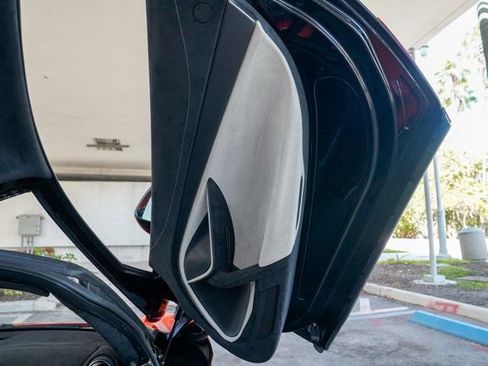 Used 2021 McLaren 765LT image 78
