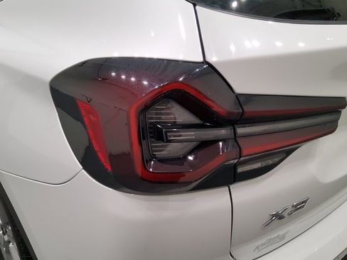 Used 2023 BMW X3 xDrive30i image 11