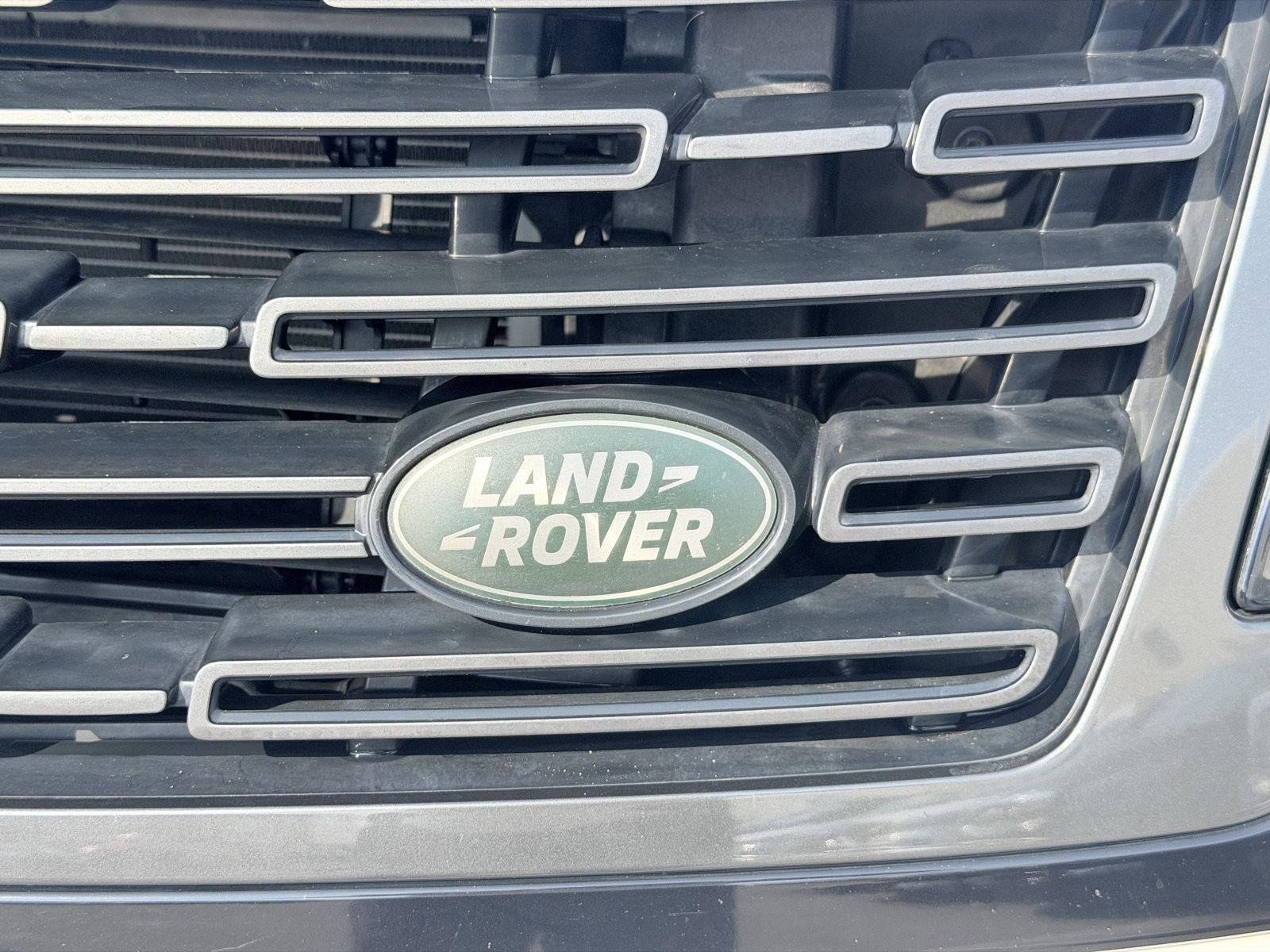 Used 2023 Land Rover Range Rover SE AWD/4WD image 7
