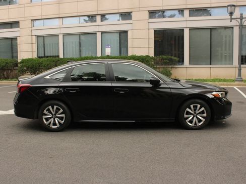 Used 2025 Honda Civic LX image 6