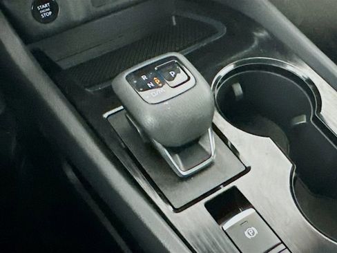 Certified 2024 Nissan Rogue S image 17