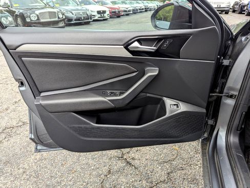 Used 2020 Volkswagen Jetta R-Line image 11