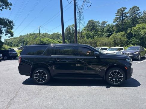 Used 2021 Chevrolet Suburban RST w/ Rear Media and Nav Package AWD/4WD image 4