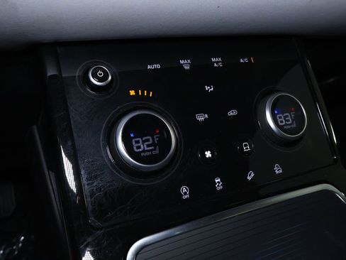 Used 2020 Land Rover Range Rover Evoque S image 27