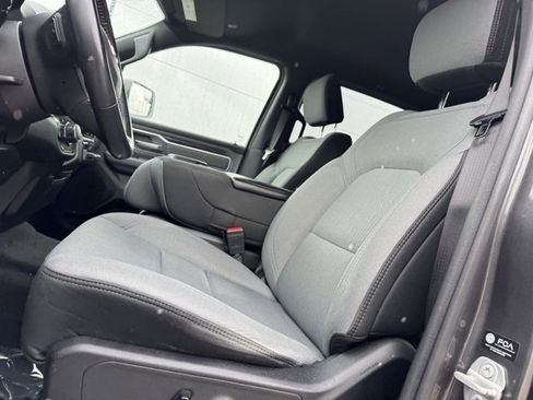 Used 2021 RAM 1500 Big Horn image 9