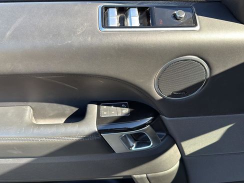 Used 2019 Land Rover Range Rover Sport Supercharged image 12