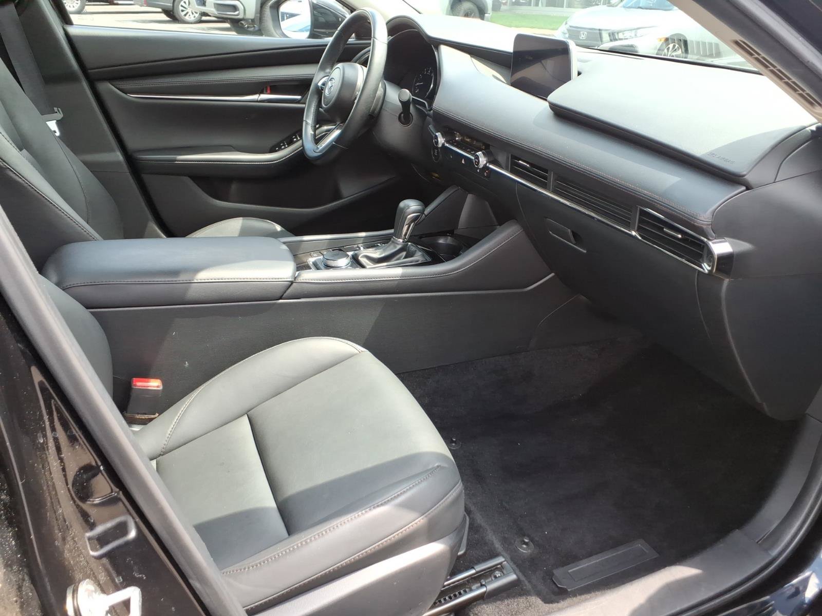 Used 2024 MAZDA MAZDA3 s FWD image 27
