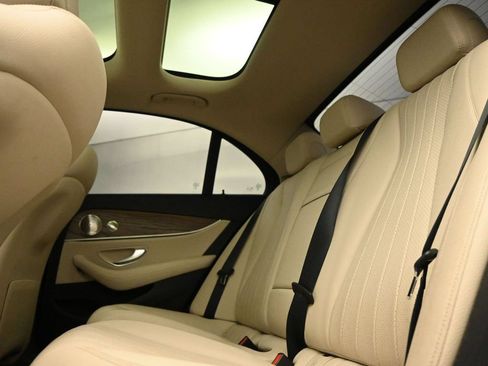 Used 2021 Mercedes-Benz E 350 4MATIC Sedan image 14