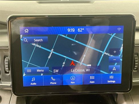 Used 2021 Ford Explorer XLT w/ Equipment Group 202A AWD/4WD image 21